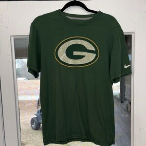 Nike Green Men's Short Sleeve Tee with Logo